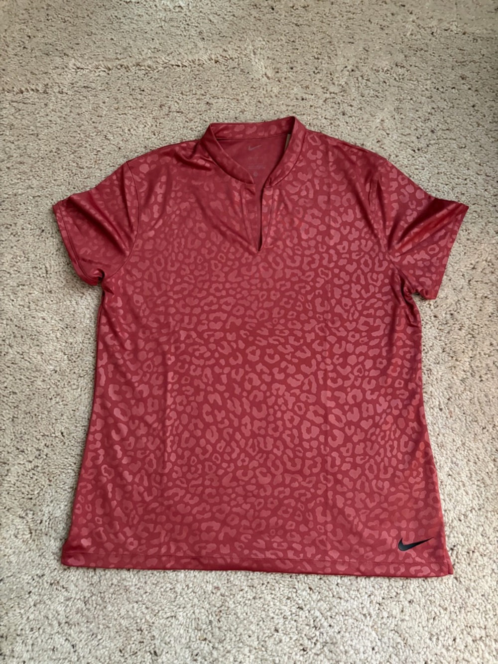 NWT Nike Coral Red Dri-FIT Short Sleeve Athletic Top (203)